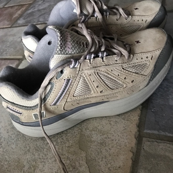 ✨New Balance shoes Size 8 - Picture 2 of 8
